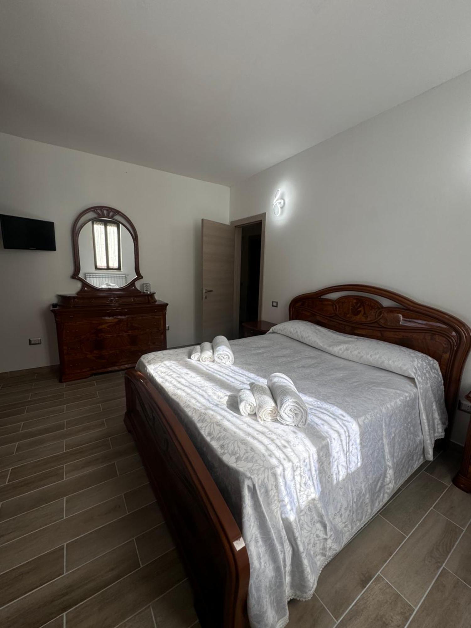 Villa Il Pergolato Aielli Esterno foto