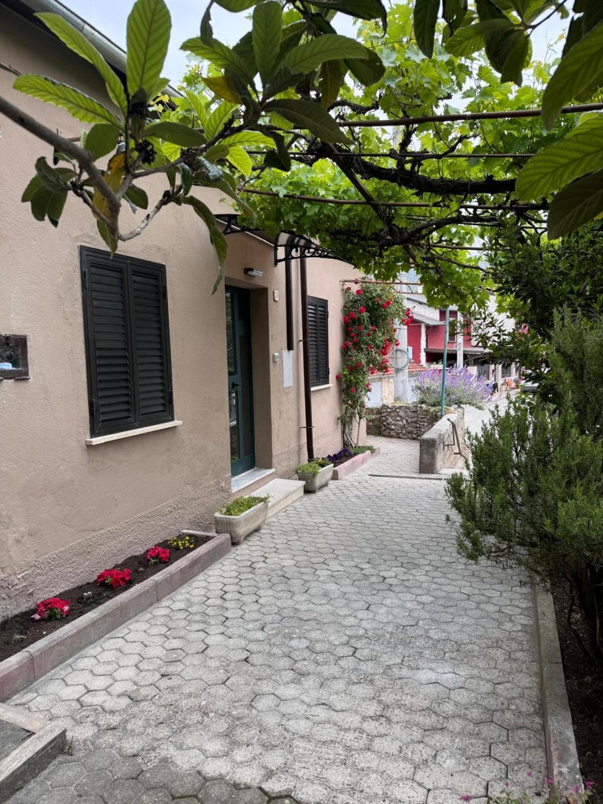 Villa Il Pergolato Aielli Esterno foto